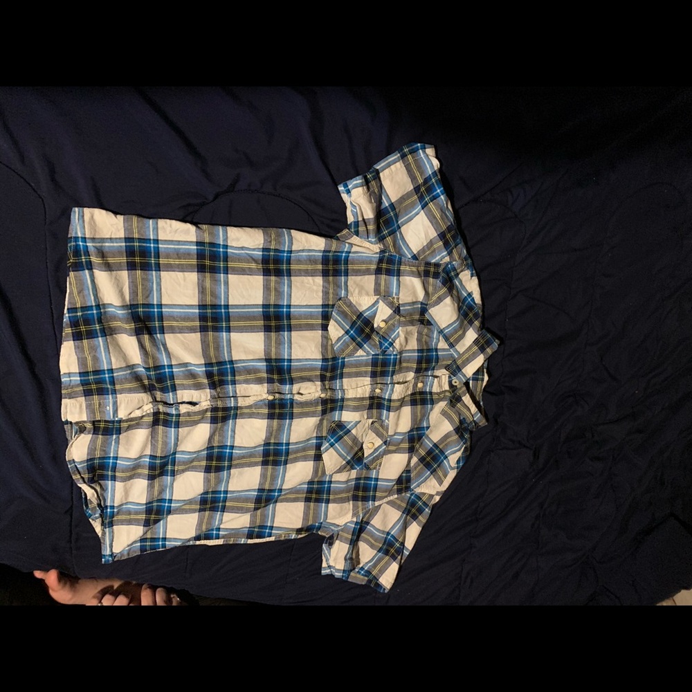 Aeropostale’s button up short sleeve